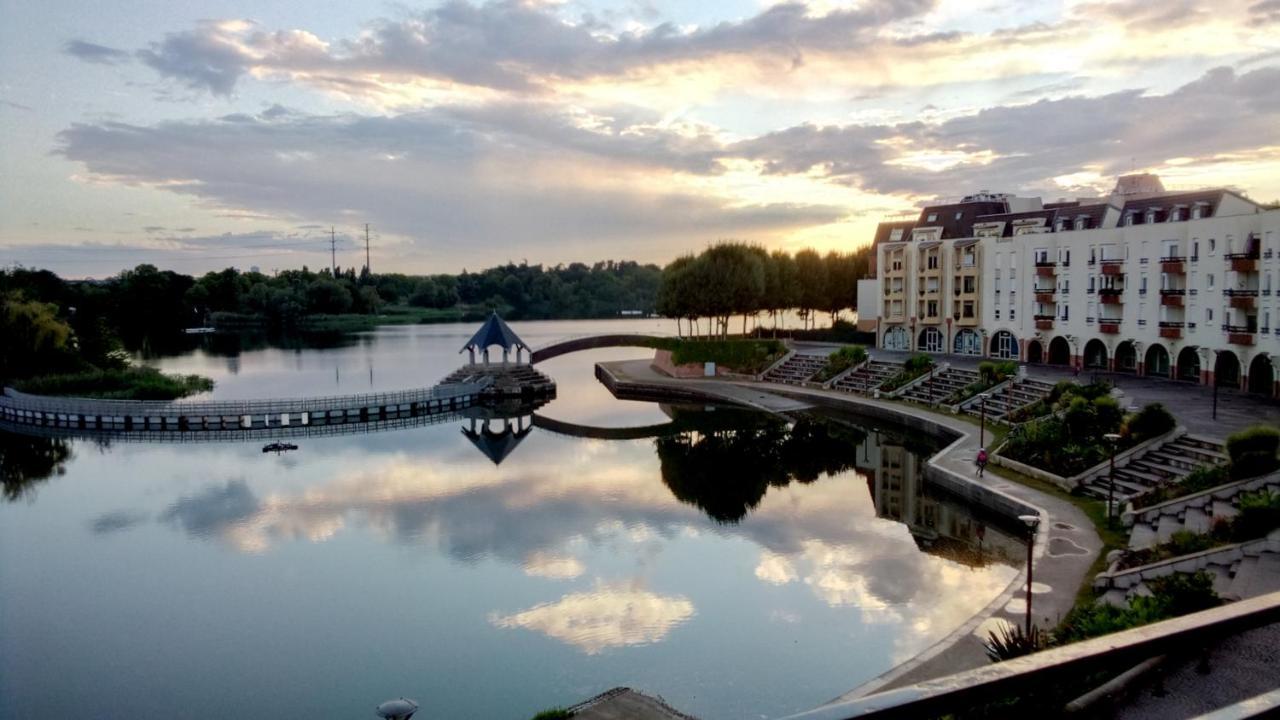 Vue Exceptionnelle Sur Le Lac Créteil Zewnętrze zdjęcie